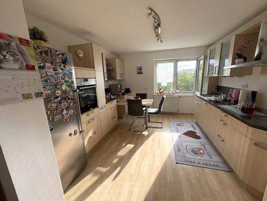 1 Altbau OG Küche_Essen.jpg