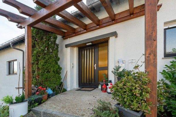 Eingangsbereich EG & DG Wohnung