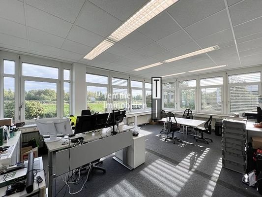 Büro 1