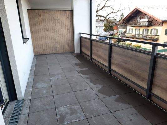mit einem großen balkon