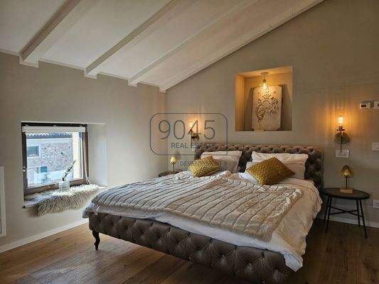 Stilvoll restauriertes Rustico mit modernem Komfort und traditionellem Flair in Garda