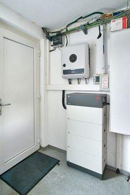 Batteriespeicher der PV Anlage