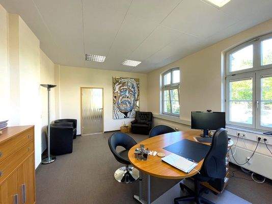 HG (EG), Gewerbe / Büro (Leiter) 