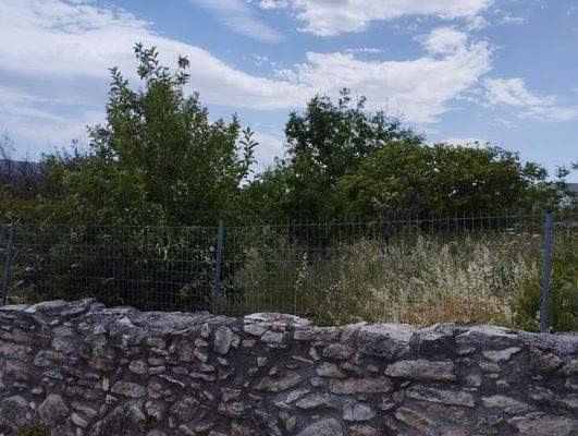 Schöne Aussicht auf das Meer und die Berge in Episkopi- Baugrundstück