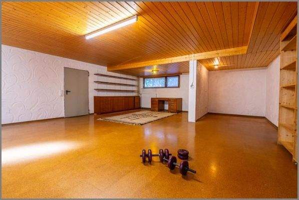 7 Keller-/Hobbyräume Garage