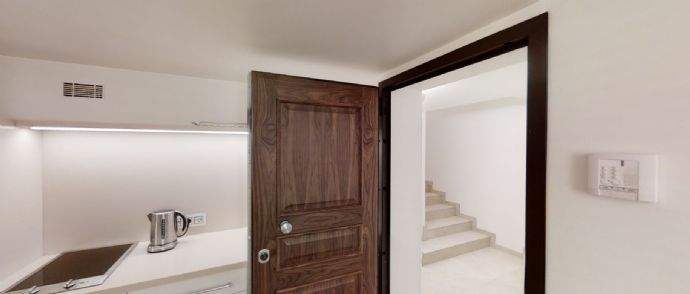 Einliegerwohnung/ Wohnküche/ 2.Nebeneingang zu TG