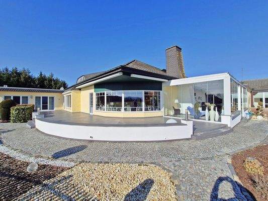 Wintergarten mit Terrasse