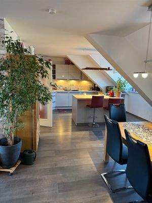 Küchenbereich mit Sitzecke