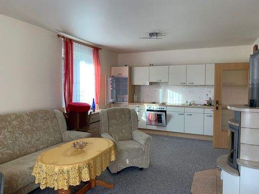 Wohnzimmer mit Küche