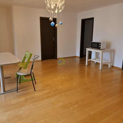 Essdiele (KI bearbeitet)