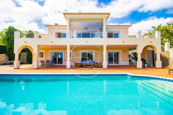 Großartige Immobilie