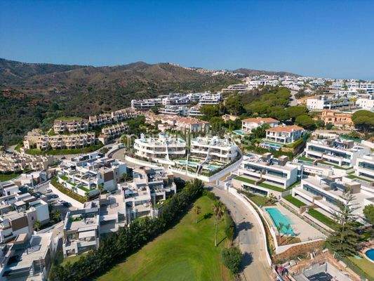 Luxe Flats Intertwined Perfectly with Pools and Views in Marbella