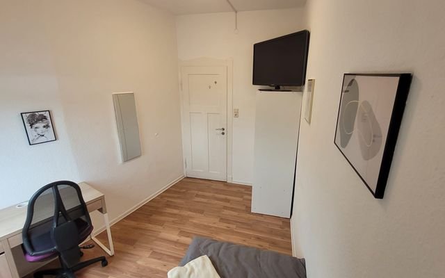 WG Zimmer stuttgart ost möbliert Zeitwohnen urbanbnb 5.jpeg