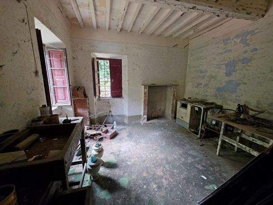 1000083933 - 1K JPEG.jpg