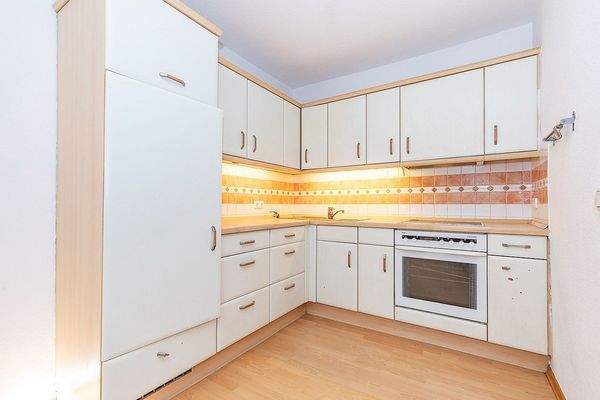 Küche mit Einbauküche