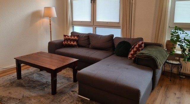 Möblierte 2 Zi-Wohnung mit Balkon, auch WG-geeignet - Foto 1