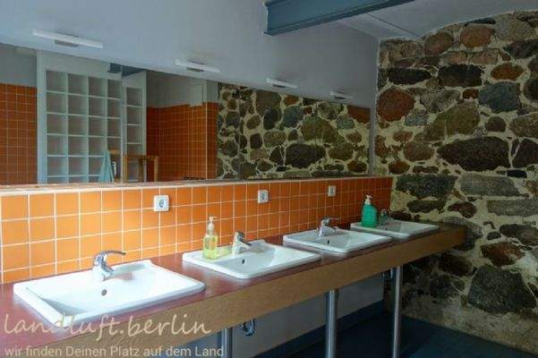 Waschbecken im Sanitärhaus