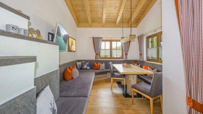 KITZIMMO-Zwei Luxuschalets mit Panoramablick in Top-Ruhelage kaufen - Immobilien Steinberg Tirol.