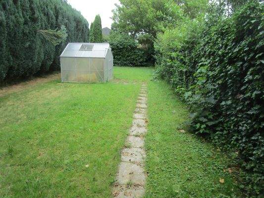 156. Zweiter Teil des hinteren Gartenbereiches..JP