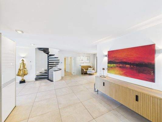 geräumiger Eingangsbereich