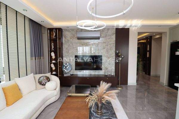 Flats with City and Sea Views in Mersin Tomuk
