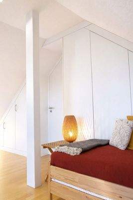 Schlaf-/Arbeits-/Gästezimmer