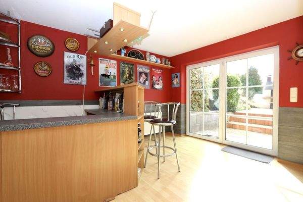 Der Hobbyraum mit Bar