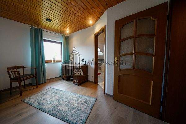 Büro/Schlafzimmer im OG