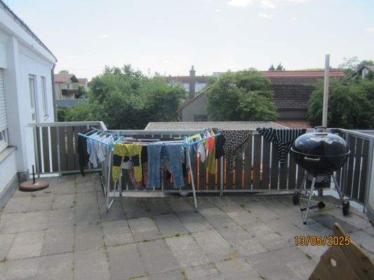 02-641 Altbau, 1.OG, Balkon.JPG