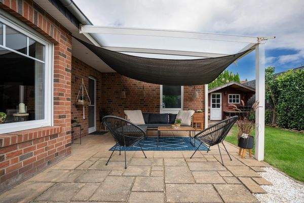 überdachte Terrasse