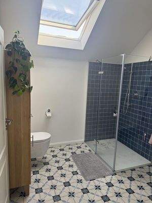 Vollbad oben mit Fußbodenheizu