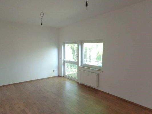 Wohnzimmer mit Gartenblick, OG