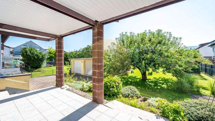 haus-baden-baden-haueneberstein-terrasse-eg-wolf-immobilien