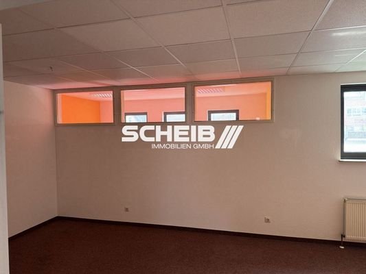 hell durch Fenster innen