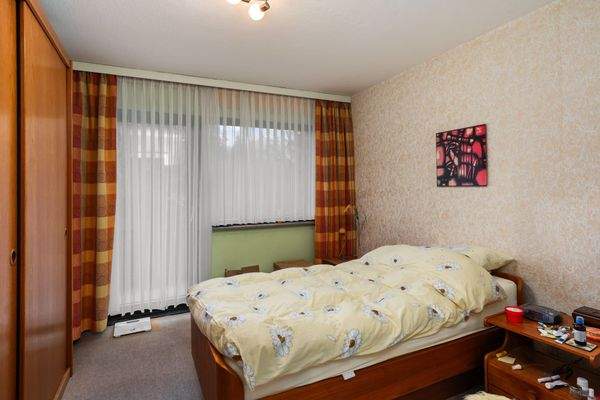 Zimmer 1 mit Westbalkon im Obergeschoss - 12,99m²