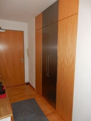 Diele mit Einbauschrank