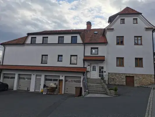 BG9_6 10.10 (17).jpg