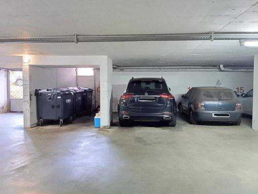 Tiefgaragenstellplatz