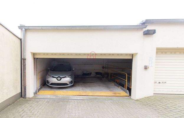 Stellplatz in Garage
