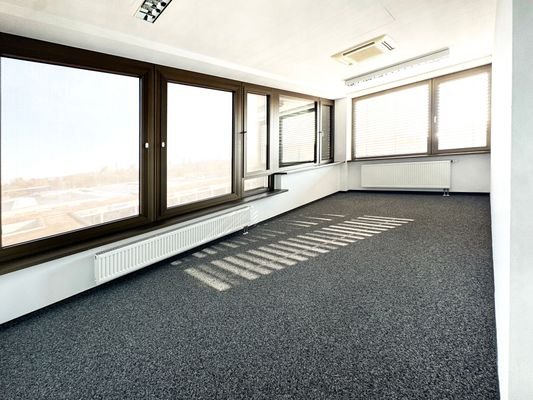 Exemplarisch Bürofläche.jpg