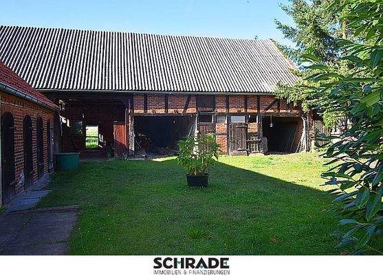 Eine Scheune darf nicht fehlen...