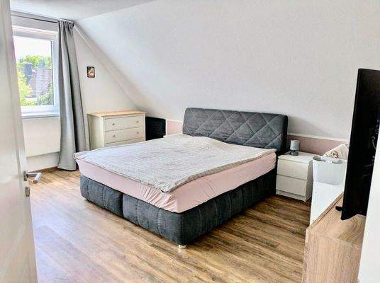 Mit Ausblick zum Wäldchen....