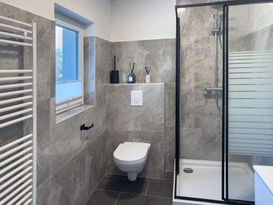 11. Duschbad im EG.jpg