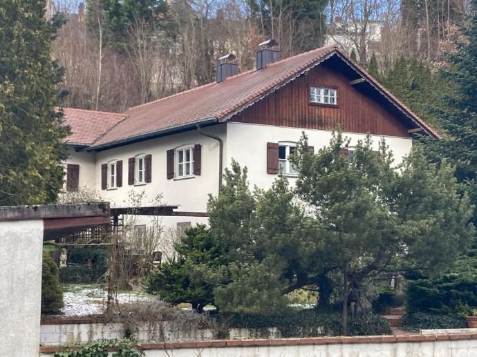 Charmantes Einfamilienhaus mit Einliegerwohnung im gesuchten Viertel Waldesruh