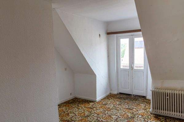 Zugang zum Balkon DG