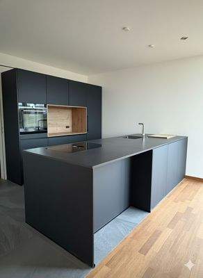 Küche mit Kochinsel