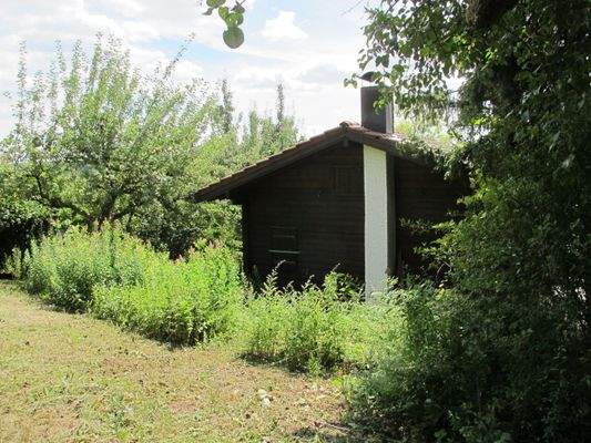 Nordansicht der Blockhütte.JPG