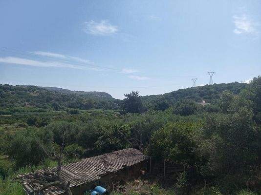 Kreta, Stilos: Landgrundstück mit Wohnhaus zu verkaufen