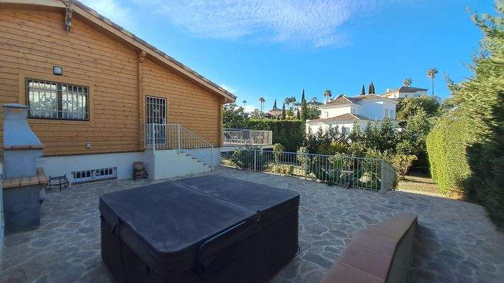 Photo: Villa in Marbella East