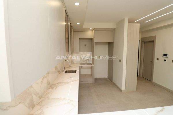 Sea View Flats with Communal Pool and Garden in Aksu Antalya